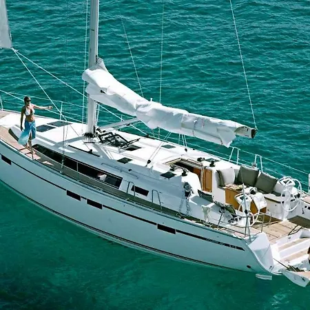 船上ホテル Bavaria 46 Cruiser