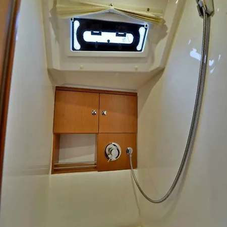 Bådhotel Bavaria 46 Cruiser Mangalia